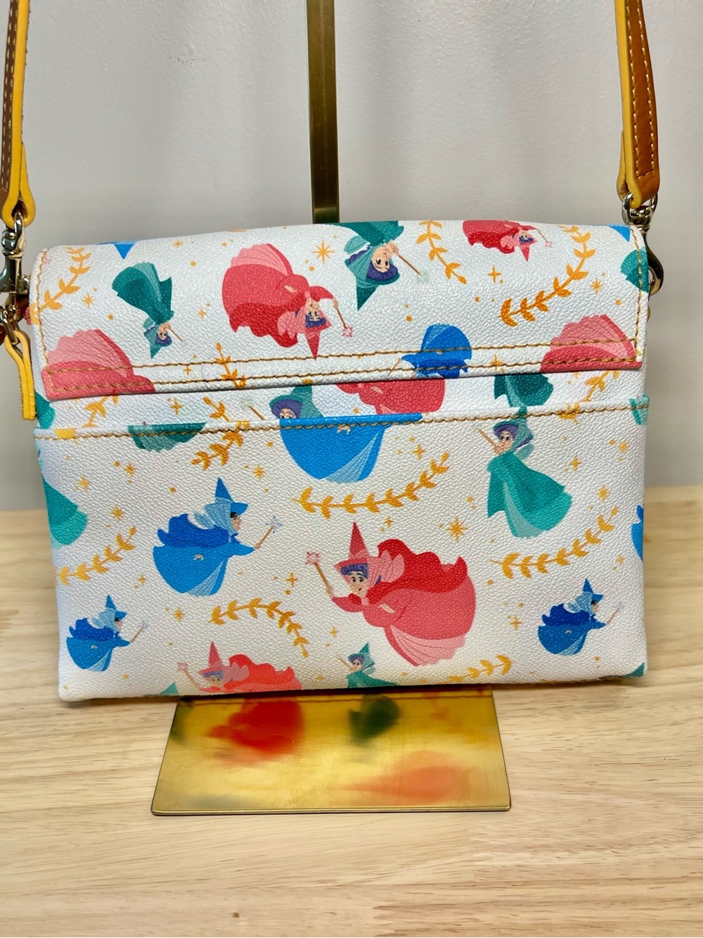 Dooney & Bourke Disney Sleeping Beauty Crossbody Purse like new w/coa - Picture 6 of 13